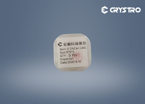 Νάρκωση του ενιαίου κρυστάλλου 5x5x5mm σπινθηροβολήματος επιπέδων 0.3%Ce LUAG